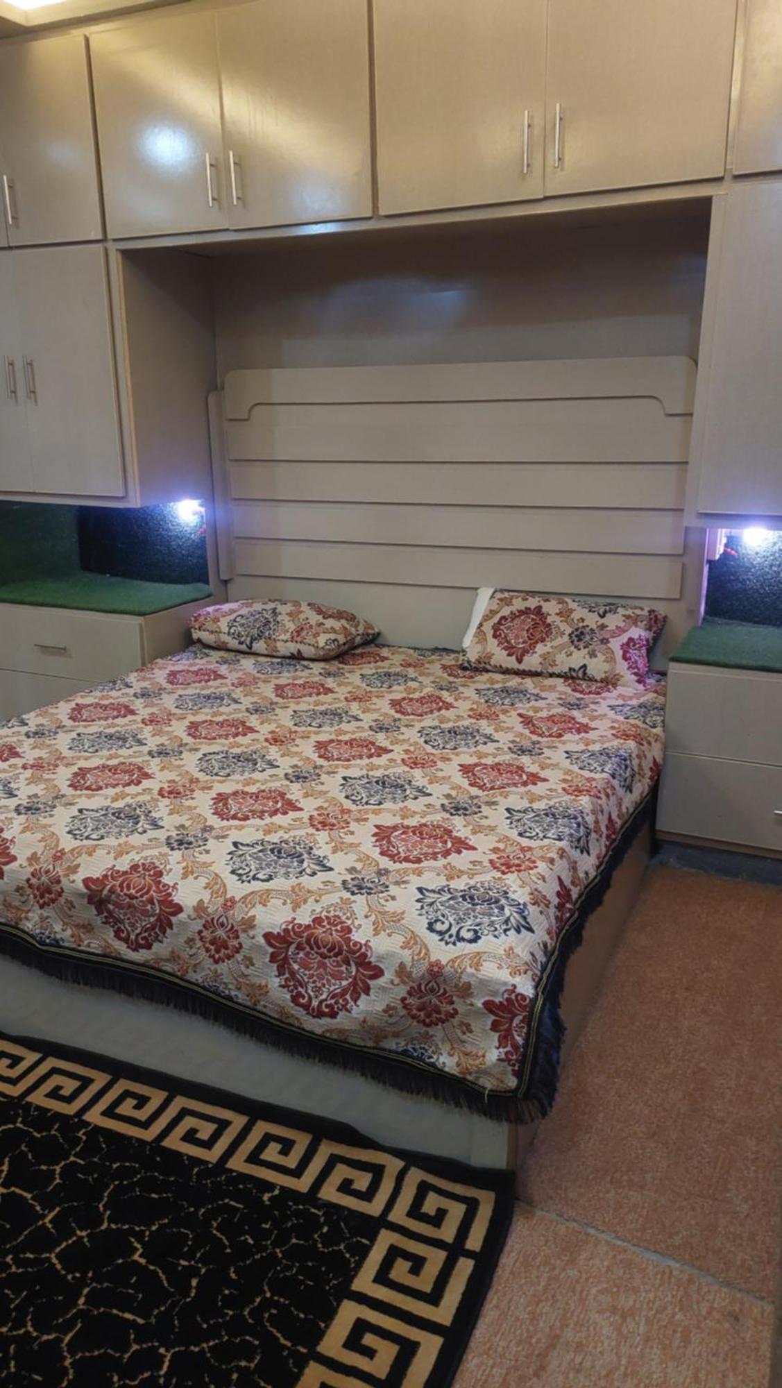 Shally Valley Guest House Ραβαλπίντι Εξωτερικό φωτογραφία